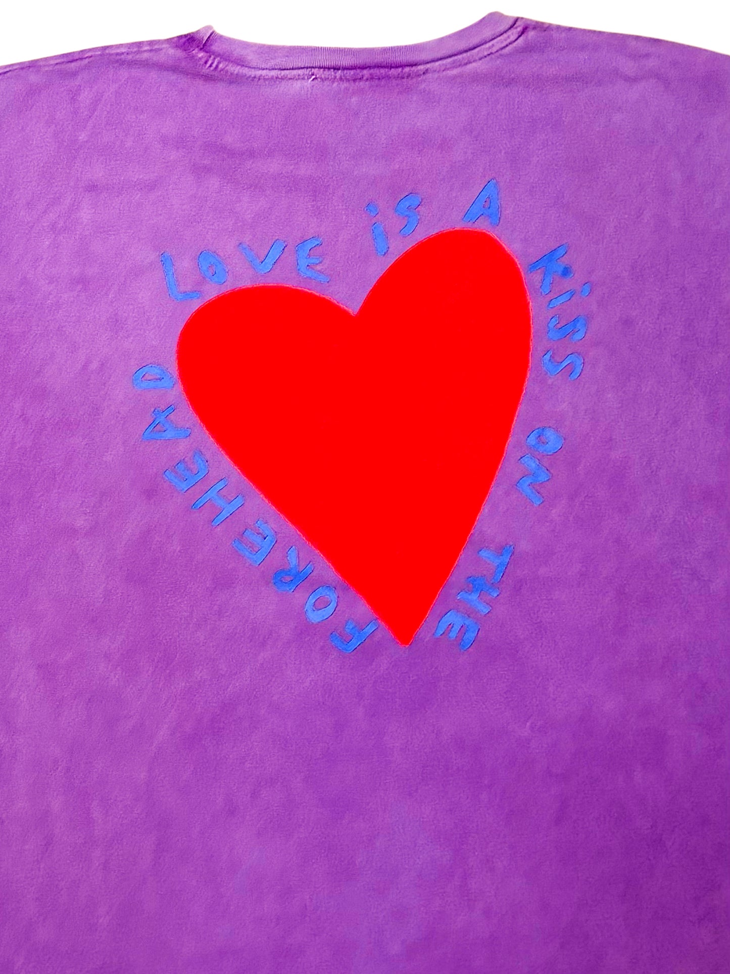 T shirt Love is