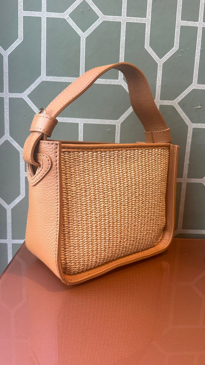 Borsa Quadrotta