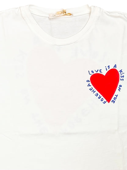 T shirt Love is